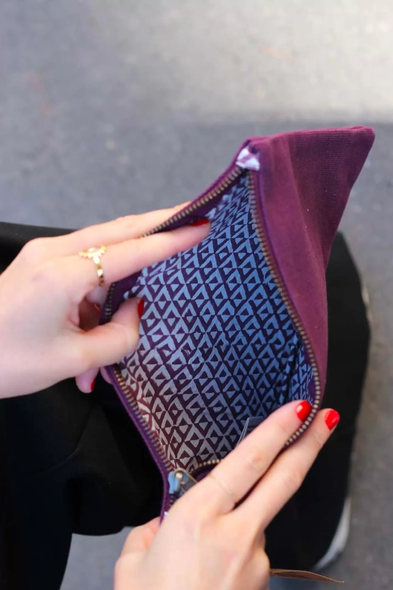 Hindbag Pouch>Clutch Ema Plum