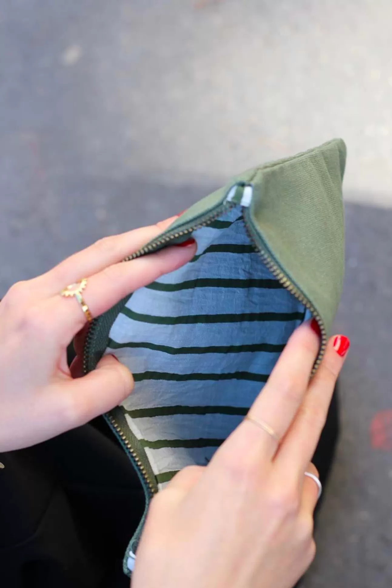 Hindbag Pouch>Ema Olive Clutch